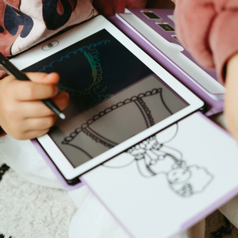 Caderno de Desenho Princesas